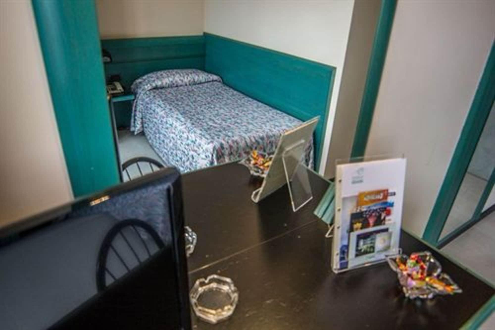 Hotel Eden Валеджо сул Минчио Екстериор снимка